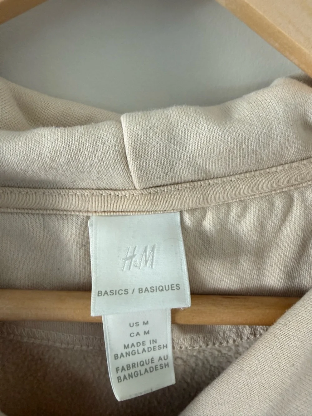 H&M Beige Cream Hoodie (size medium) - Picture 4 of 5
